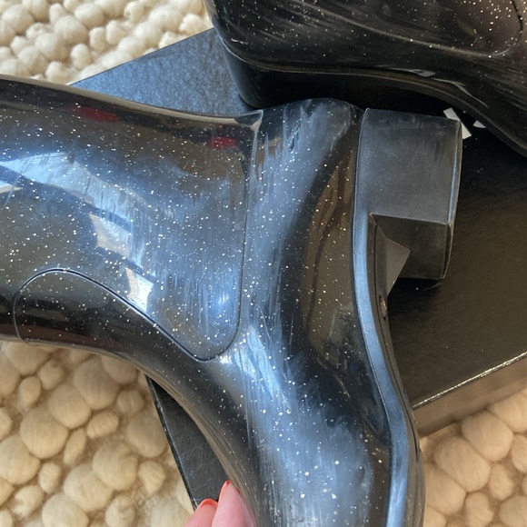 Chanel Glitter Camellia Rainboots - Picture 5 of 7